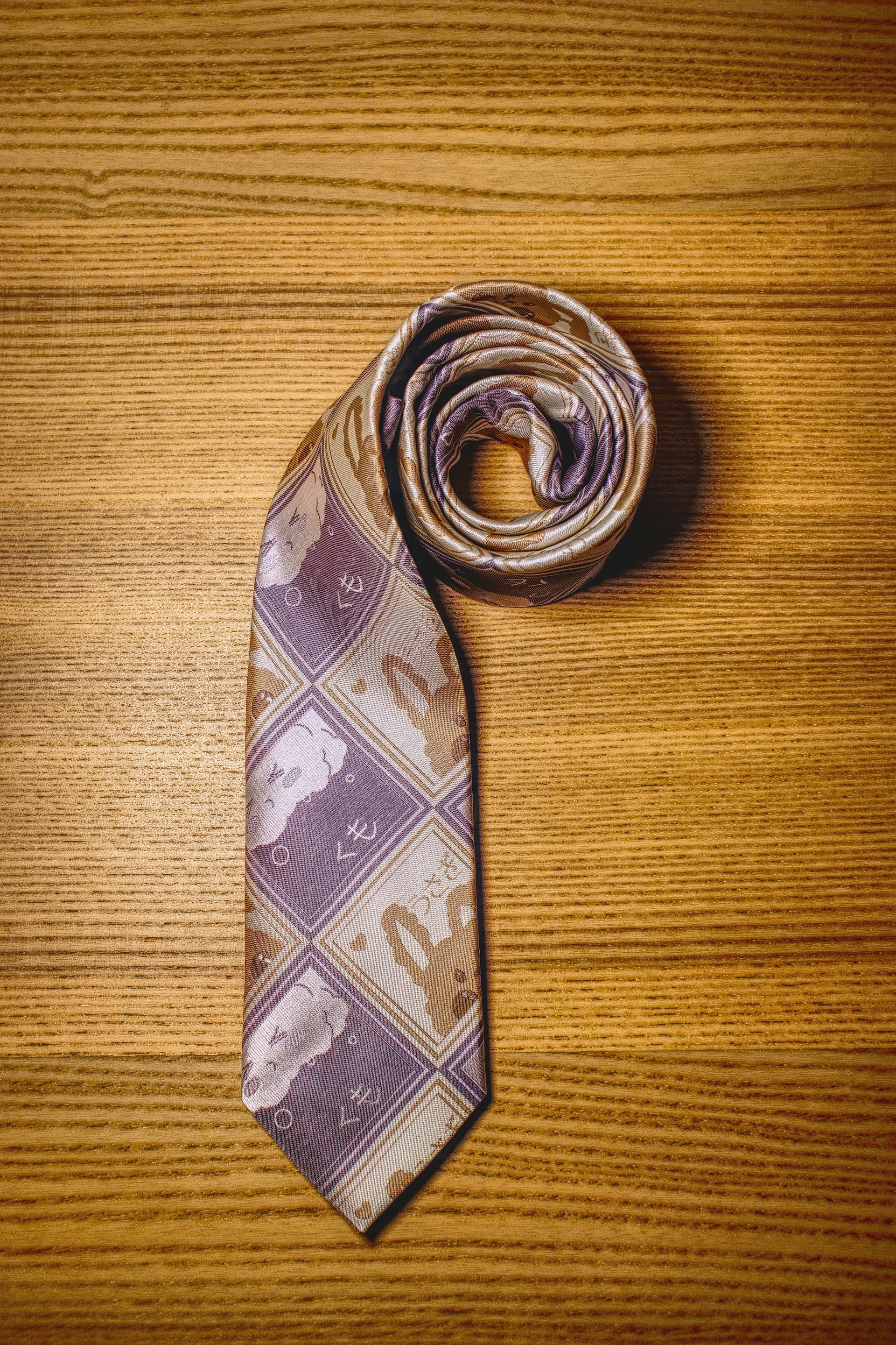 Remove Wrinkles from Silk Tie video tutorial thumbnail